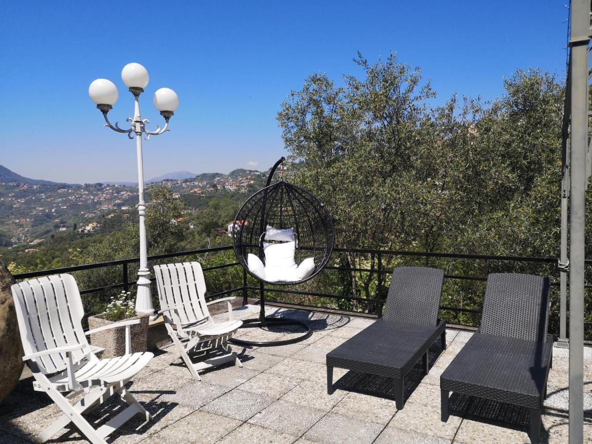 La Vivagna - Casa Vista Mare Tra Gli Ulivi Leivi Exterior foto