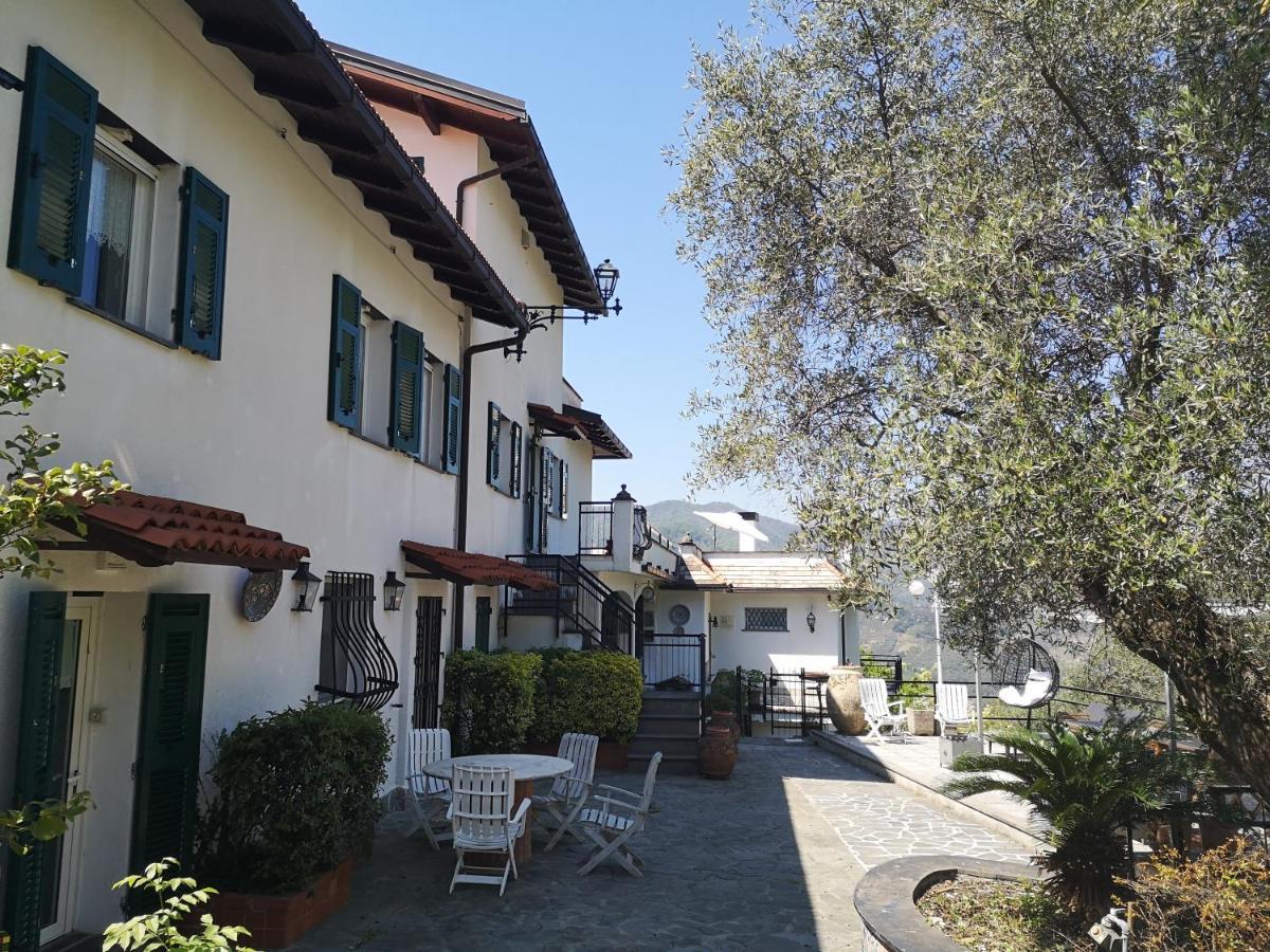 La Vivagna - Casa Vista Mare Tra Gli Ulivi Leivi Exterior foto