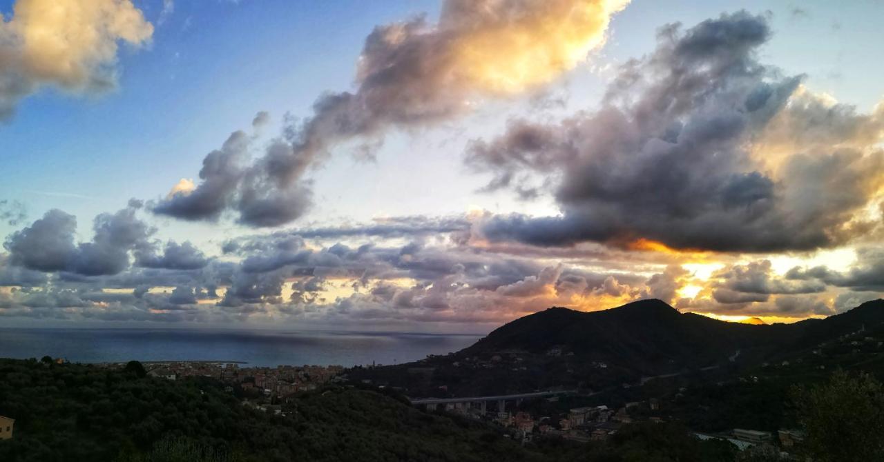 La Vivagna - Casa Vista Mare Tra Gli Ulivi Leivi Exterior foto
